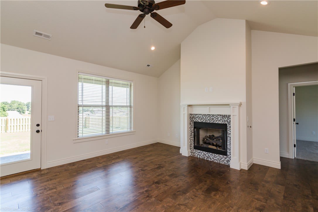 1620 Sweetbriar – photo 5