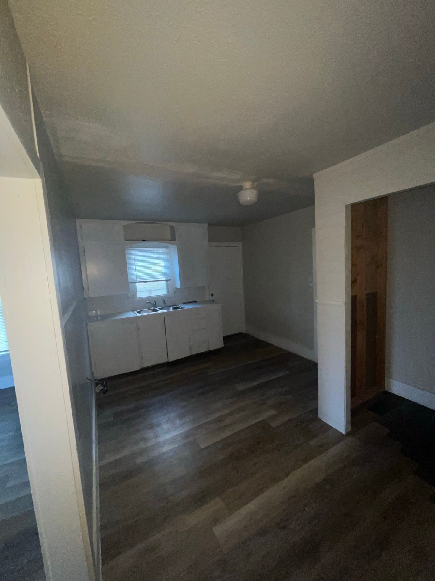 113 N Nueces – photo 4
