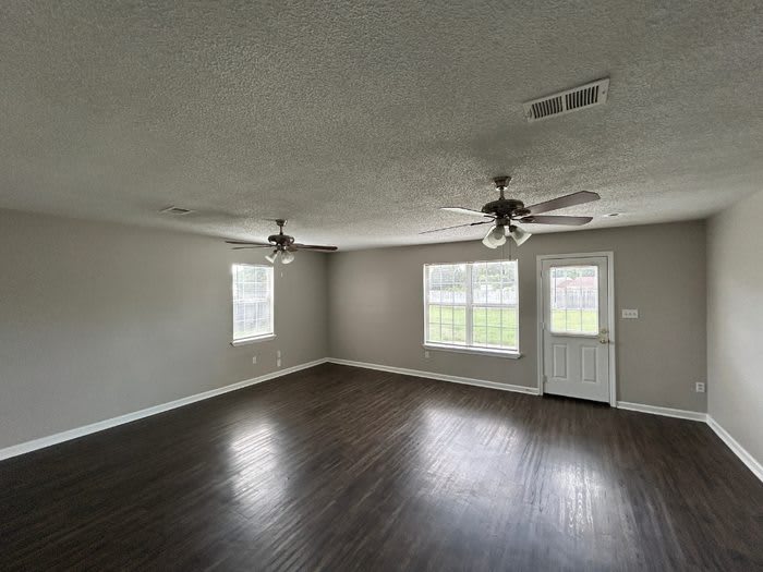 7449 Dunbarton Drive – photo 5