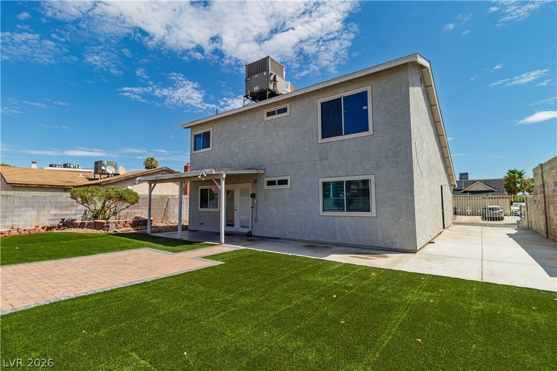 4815 Castle Rock Court – photo 3