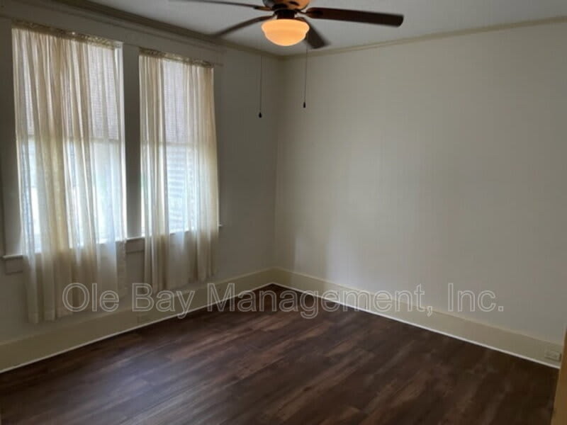 7 S Monterey St – photo 5
