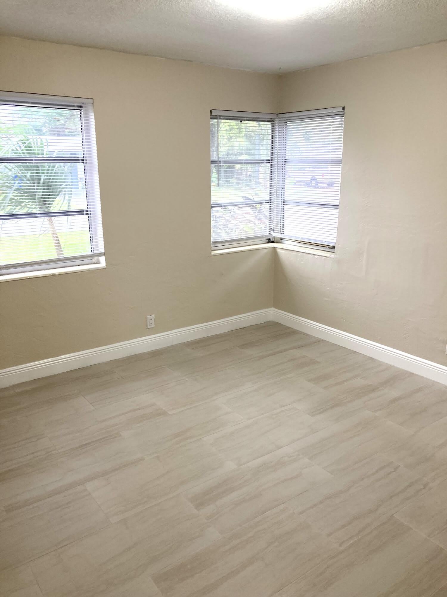 1648 NE 31st Court – photo 5