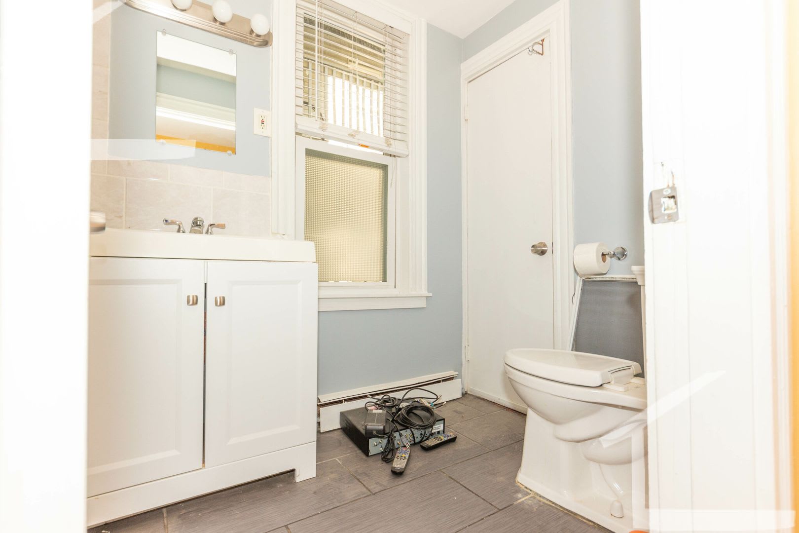 Nice 5 bed in Allston – photo 2