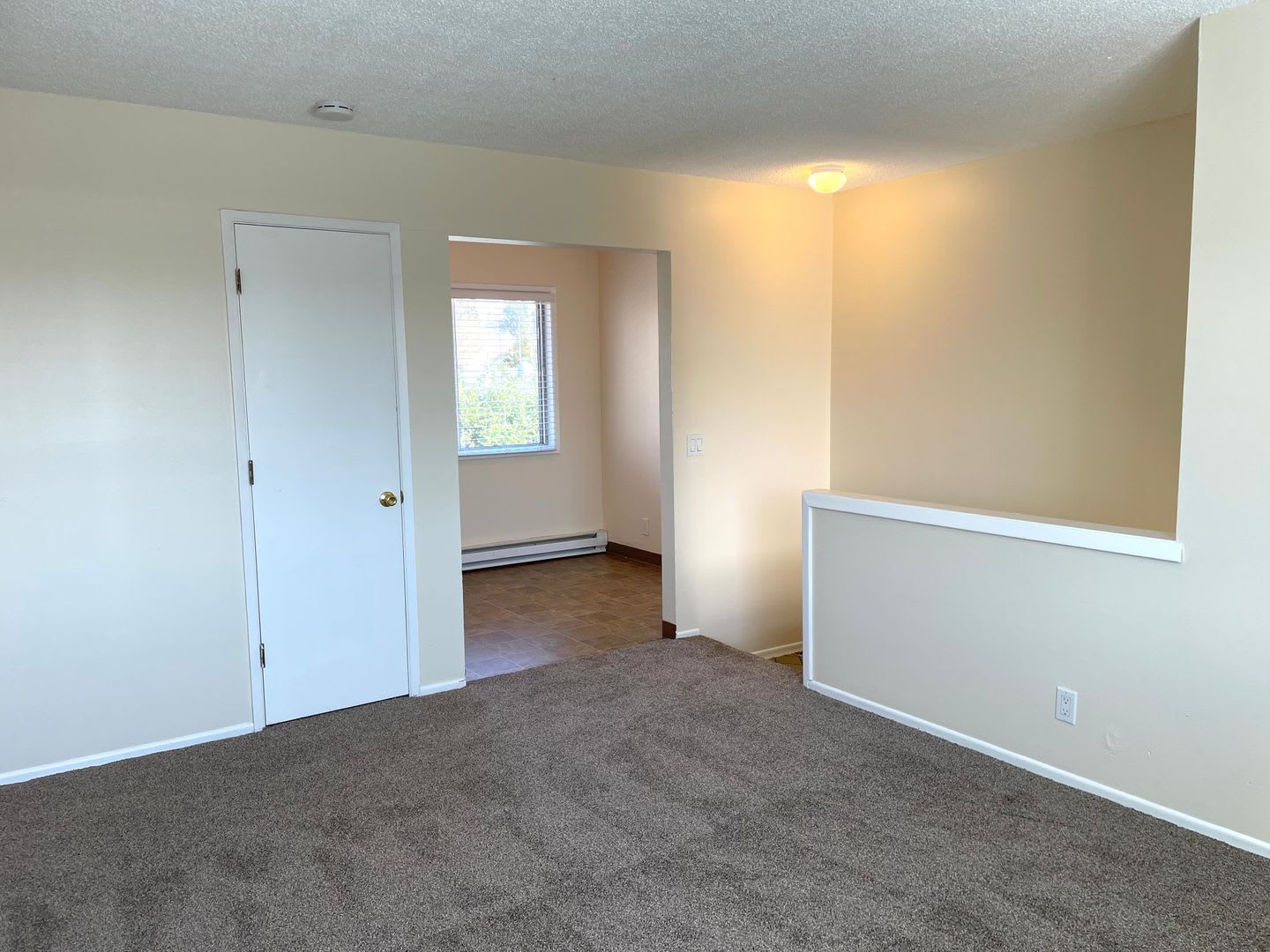 C2402 Maple Court Apartments – photo 2