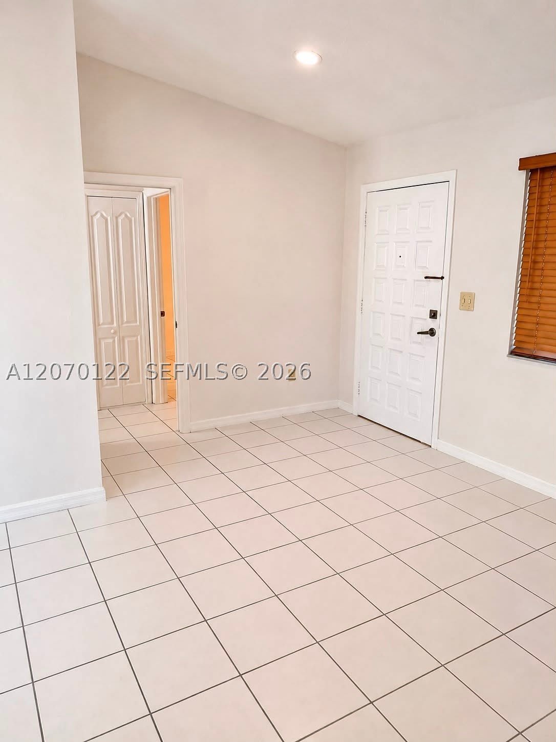 2219 SW 137th Pl – photo 4