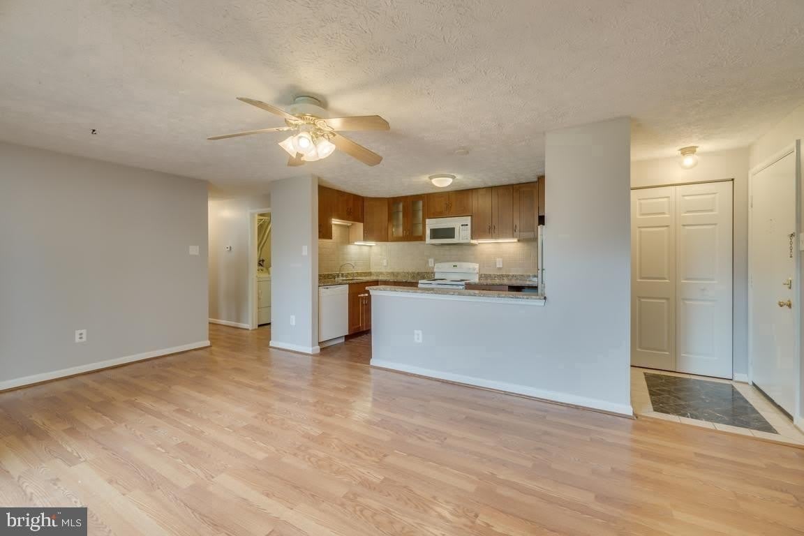 12201 PEACH CREST Drive – photo 5
