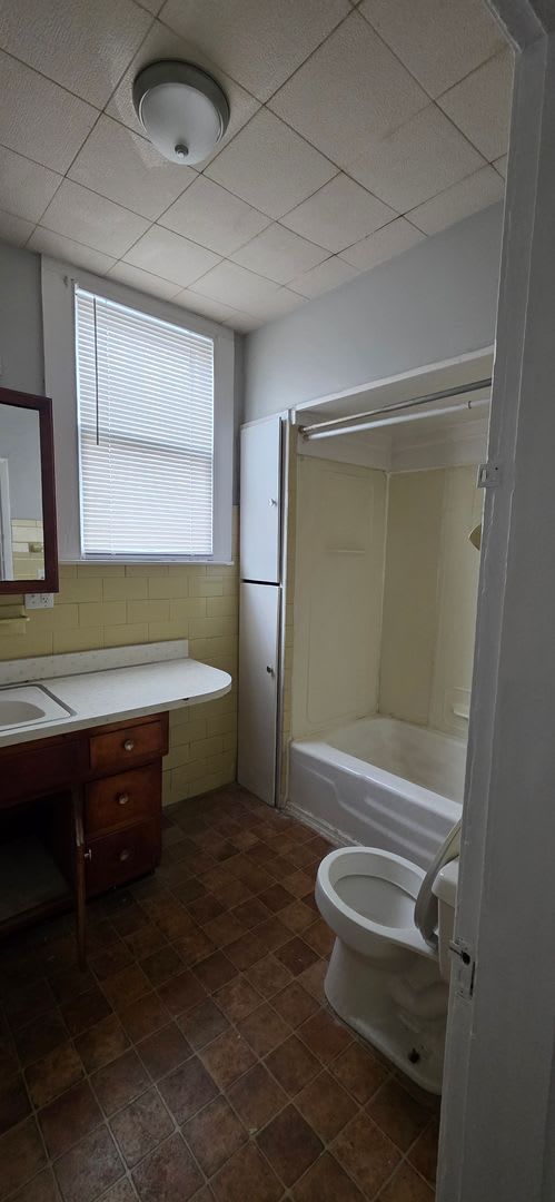 223 East 11th St. – photo 5