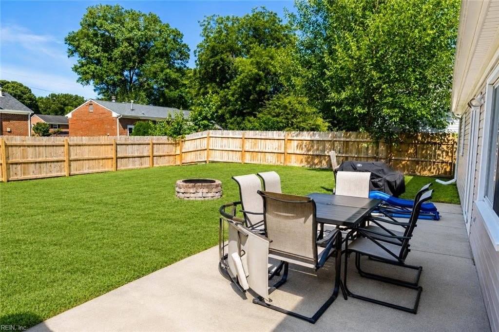 727 Michelle Drive – photo 5
