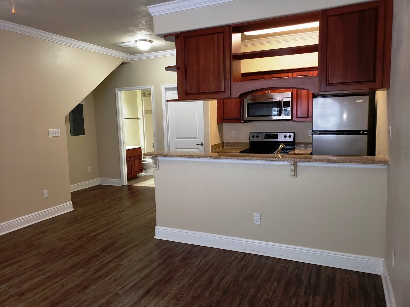 3 Bedroom 3 Bath Town Home For Rent In Univerity Green S Gated Community With A Pool And Renting For 1475 Per Month – photo 1