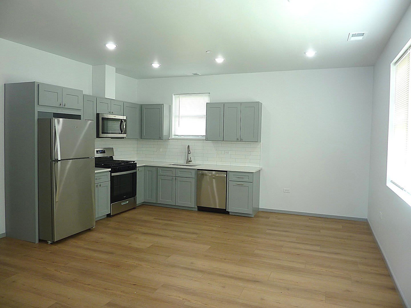 9522 S 53rd Avenue – photo 5