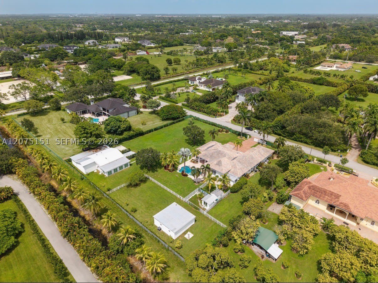 6101 SW 180th Ter – photo 4