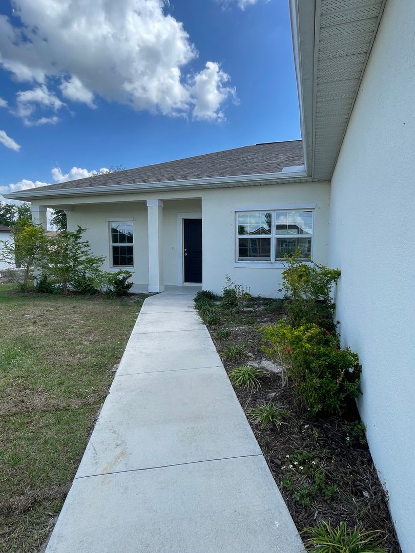 Spacious 3BR/2BA Cape Coral Home with Modern Upgrades – photo 2