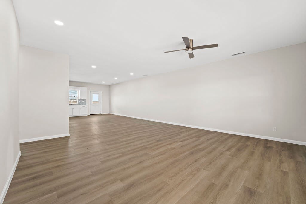 6615 E County Rd 61 – photo 2