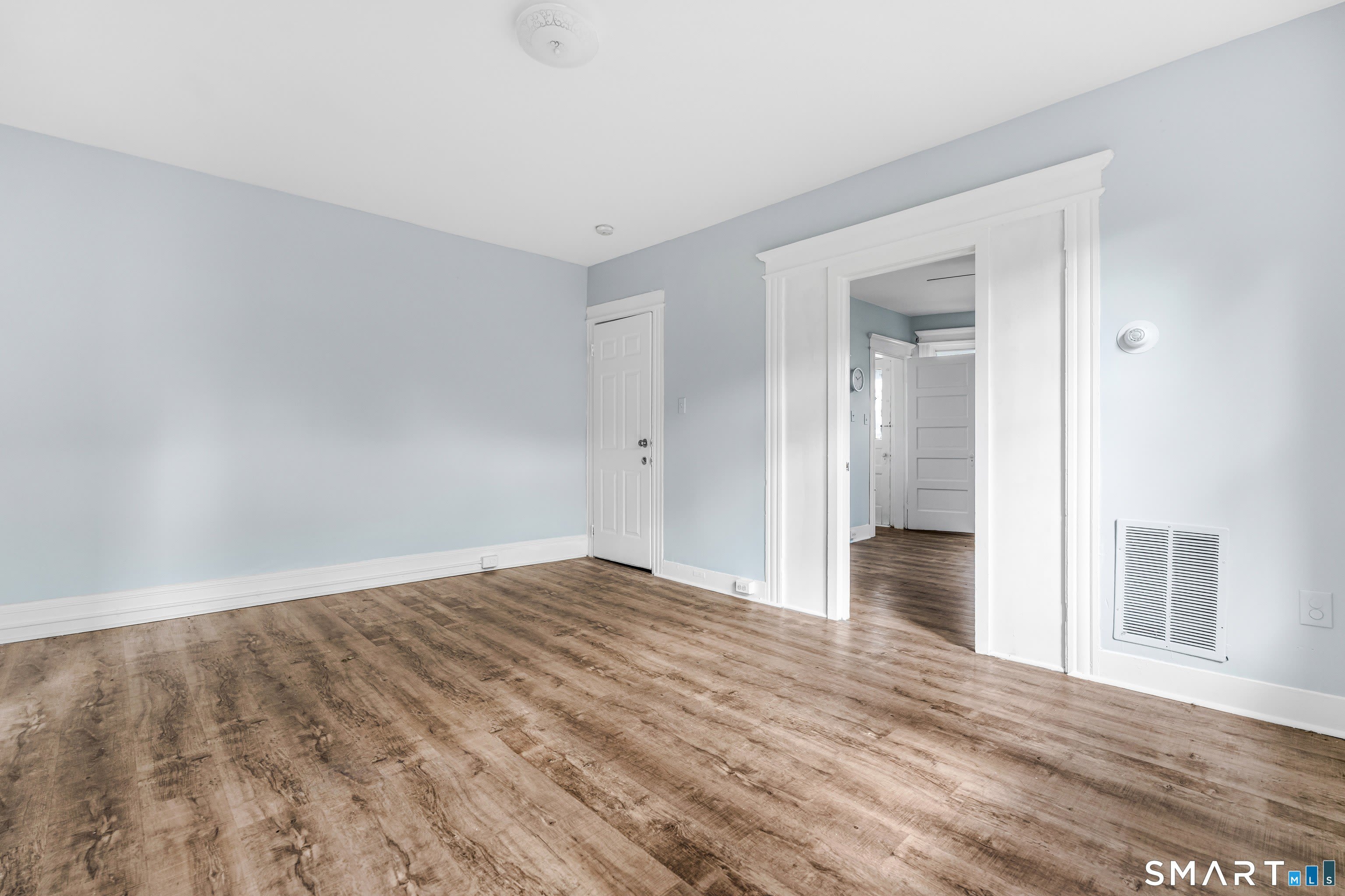 350 Spring Street – photo 4