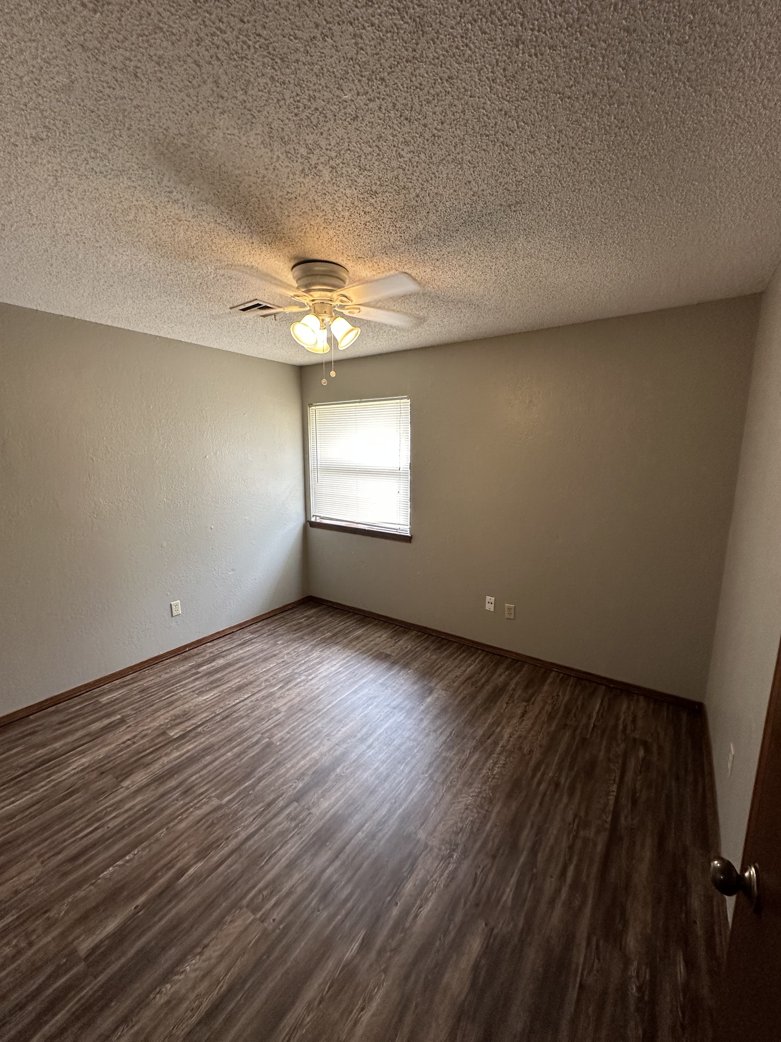 210 Nw North St – photo 5