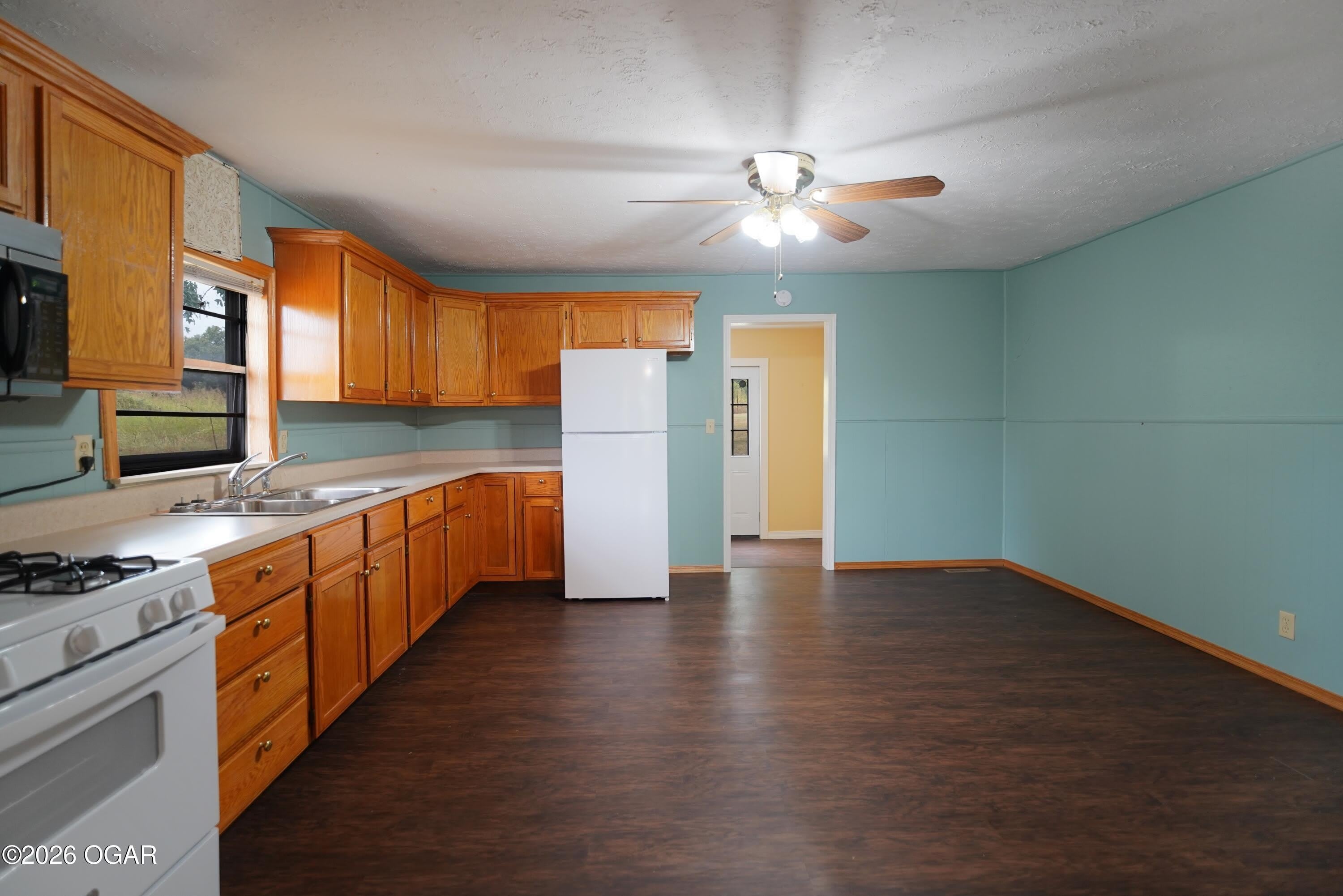 2720 Douglas Fir Road – photo 4