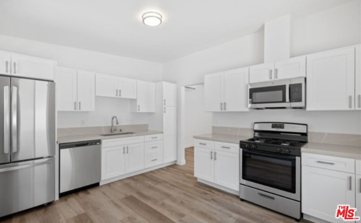 2658 Santa Ana Ave – photo 3