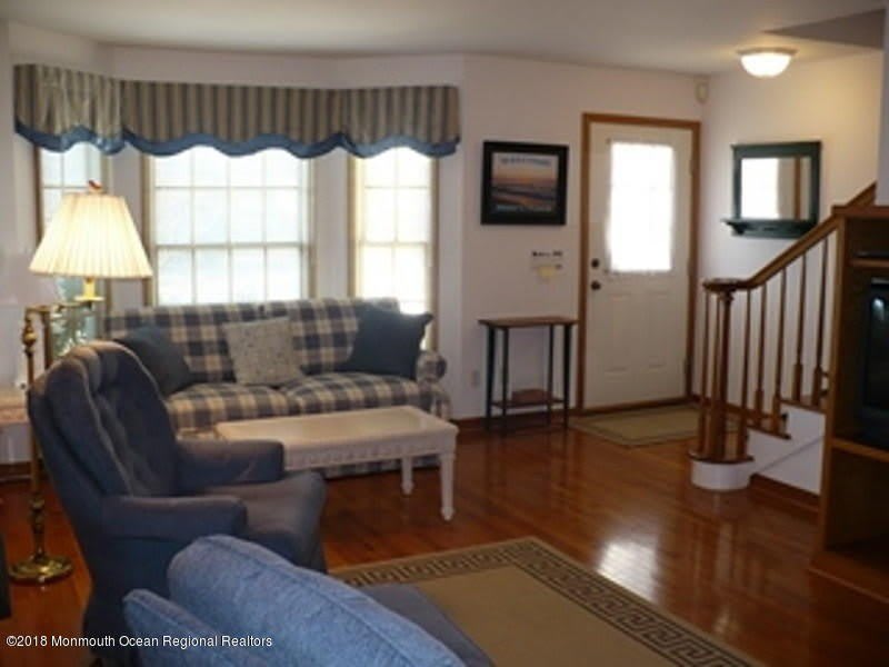 417 Main Avenue – photo 2