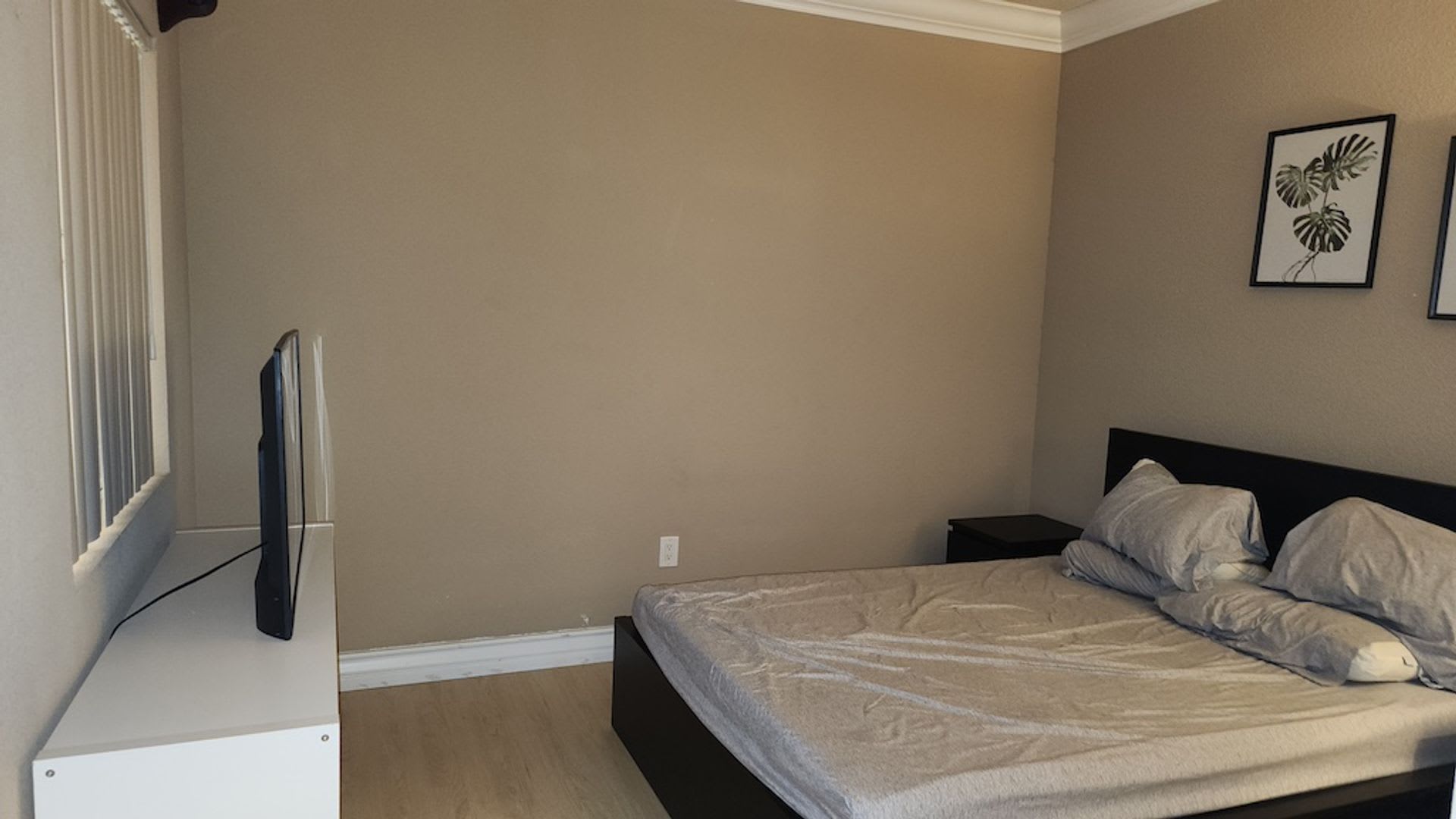 Two Bedroom Condo with Great Amenities! – photo 5