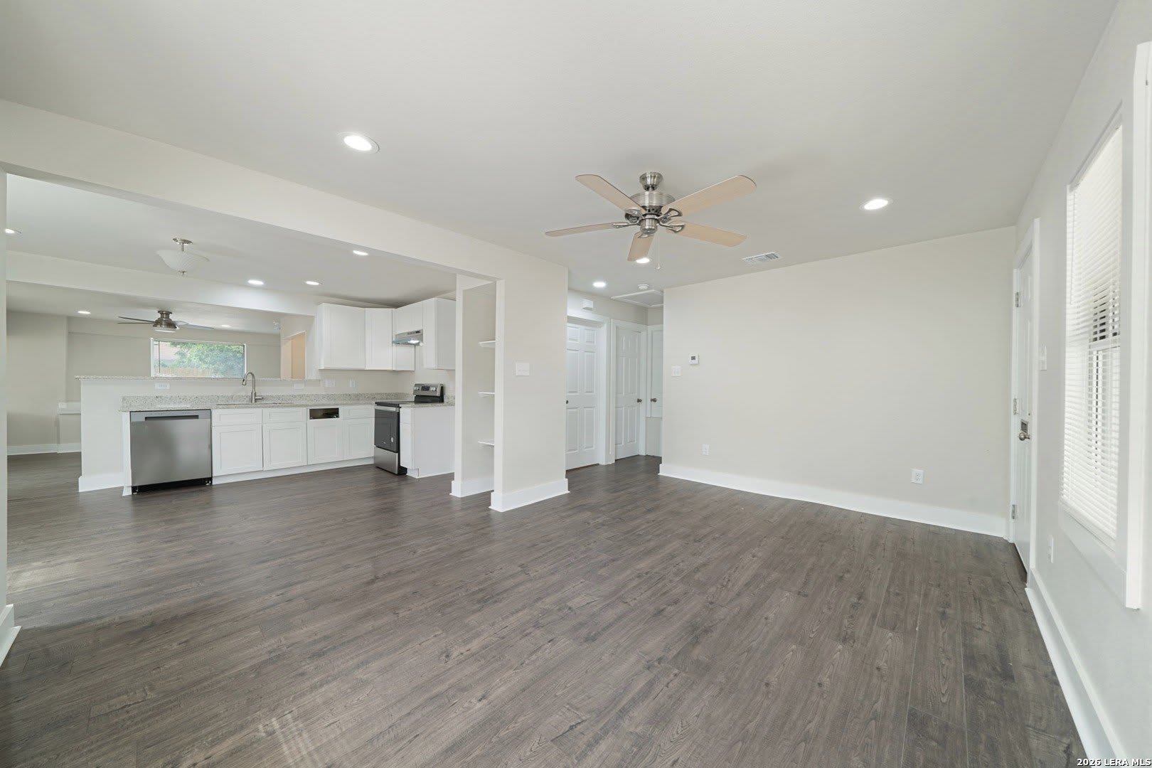 1627 W MARIPOSA DR – photo 5