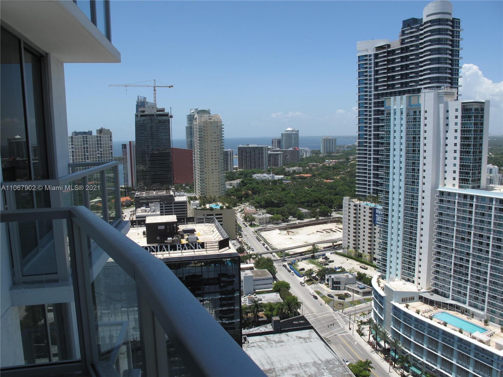 1050 Brickell Ave – photo 4