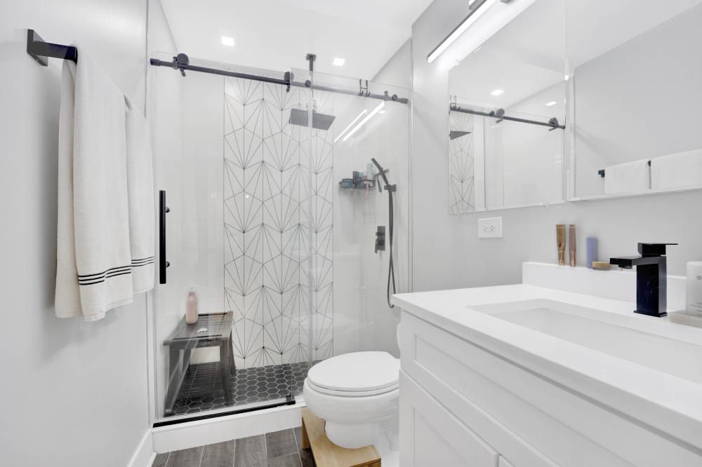 3600 N Lake Shore Dr – photo 4