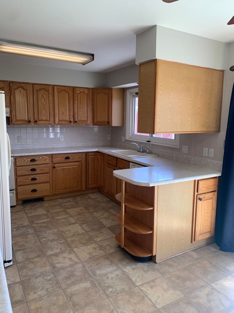 2 BEDROOM, 2 BATHROOM, 2 BONUS ROOM SINGLE FAMILY HOME – photo 4