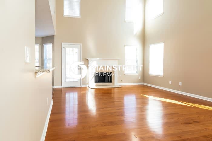 11696 Spring Lake Way – photo 2