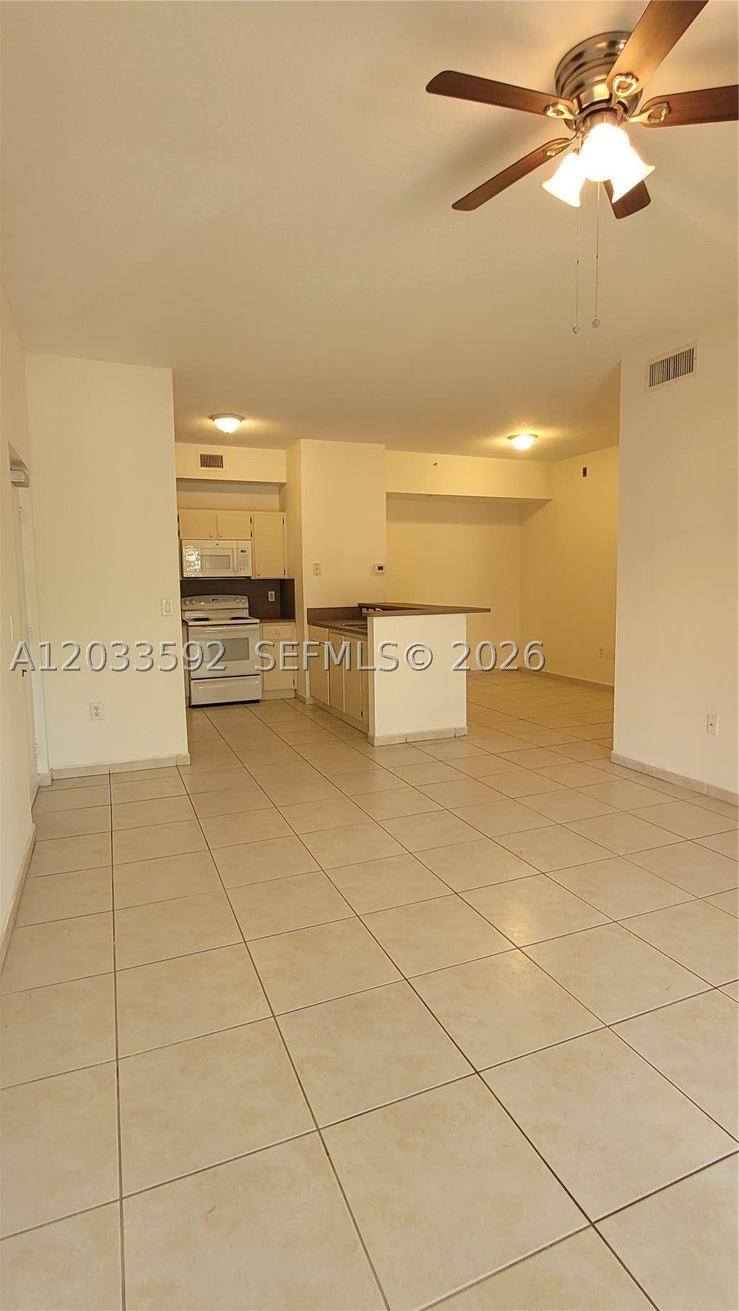 7280 NW 114th Ave – photo 4