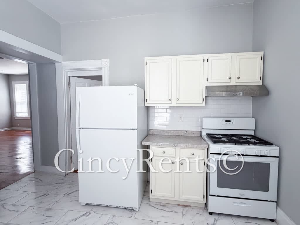 2225 Washington Ave – photo 5