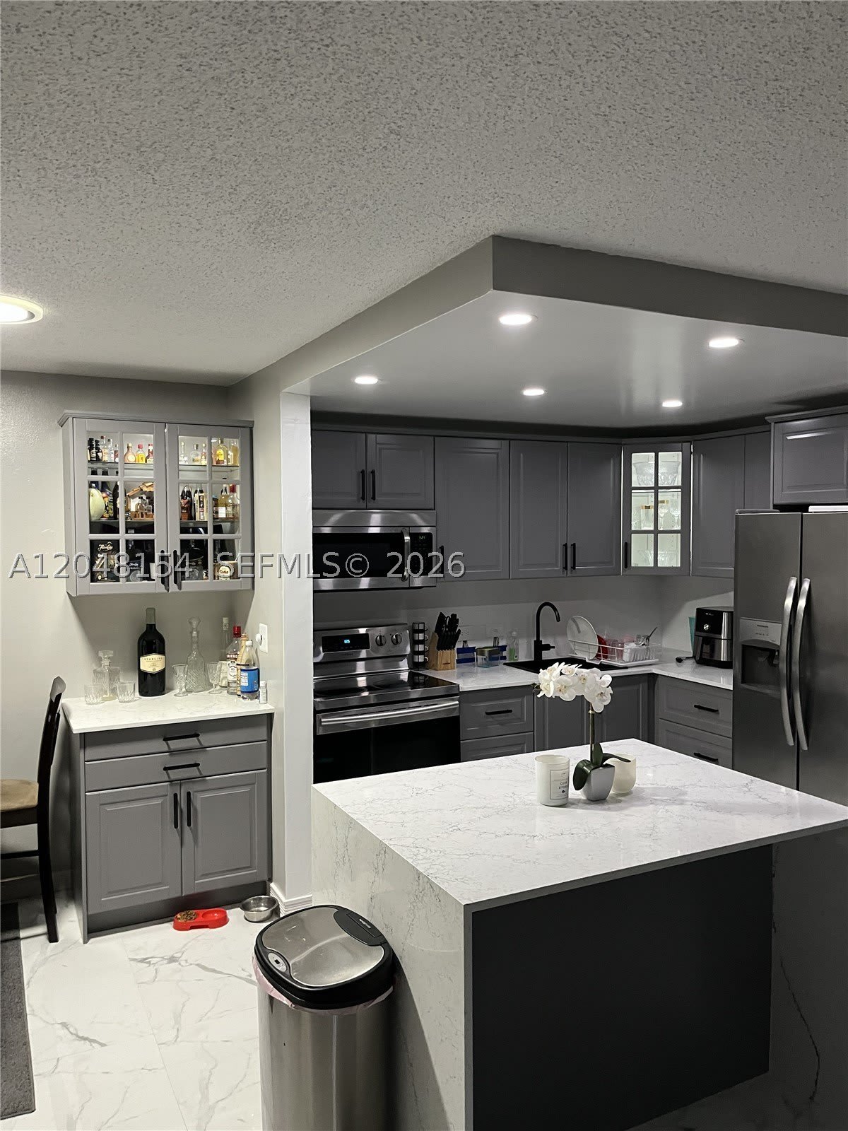 819 NE 199th St – photo 3