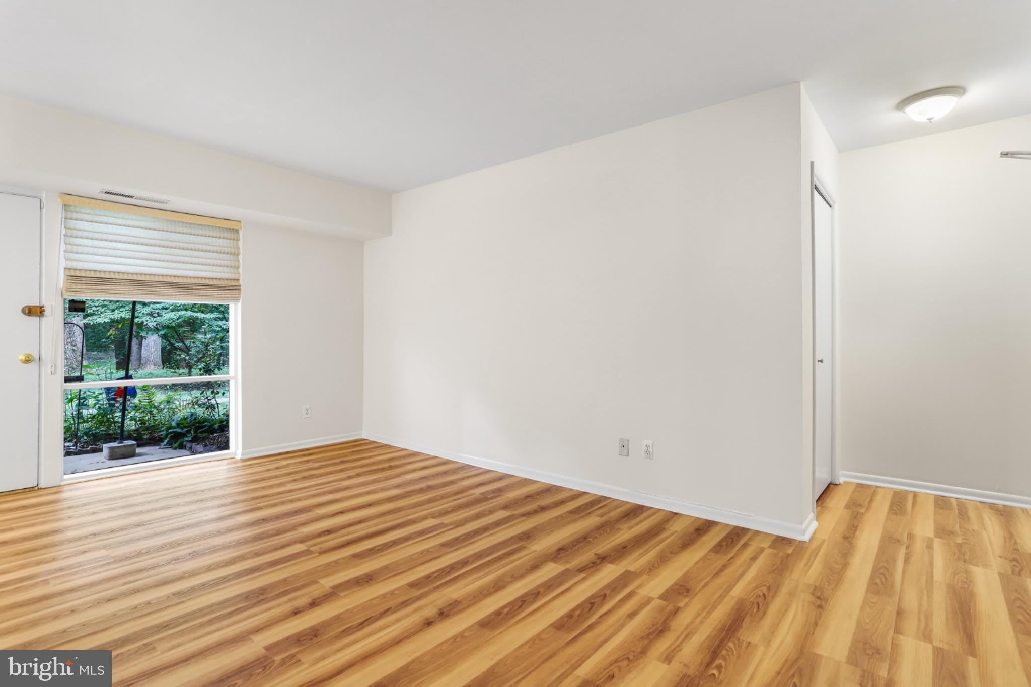 4917 AMERICANA Drive – photo 5