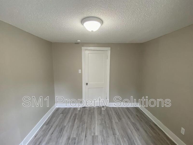 915 Willow Road – photo 5