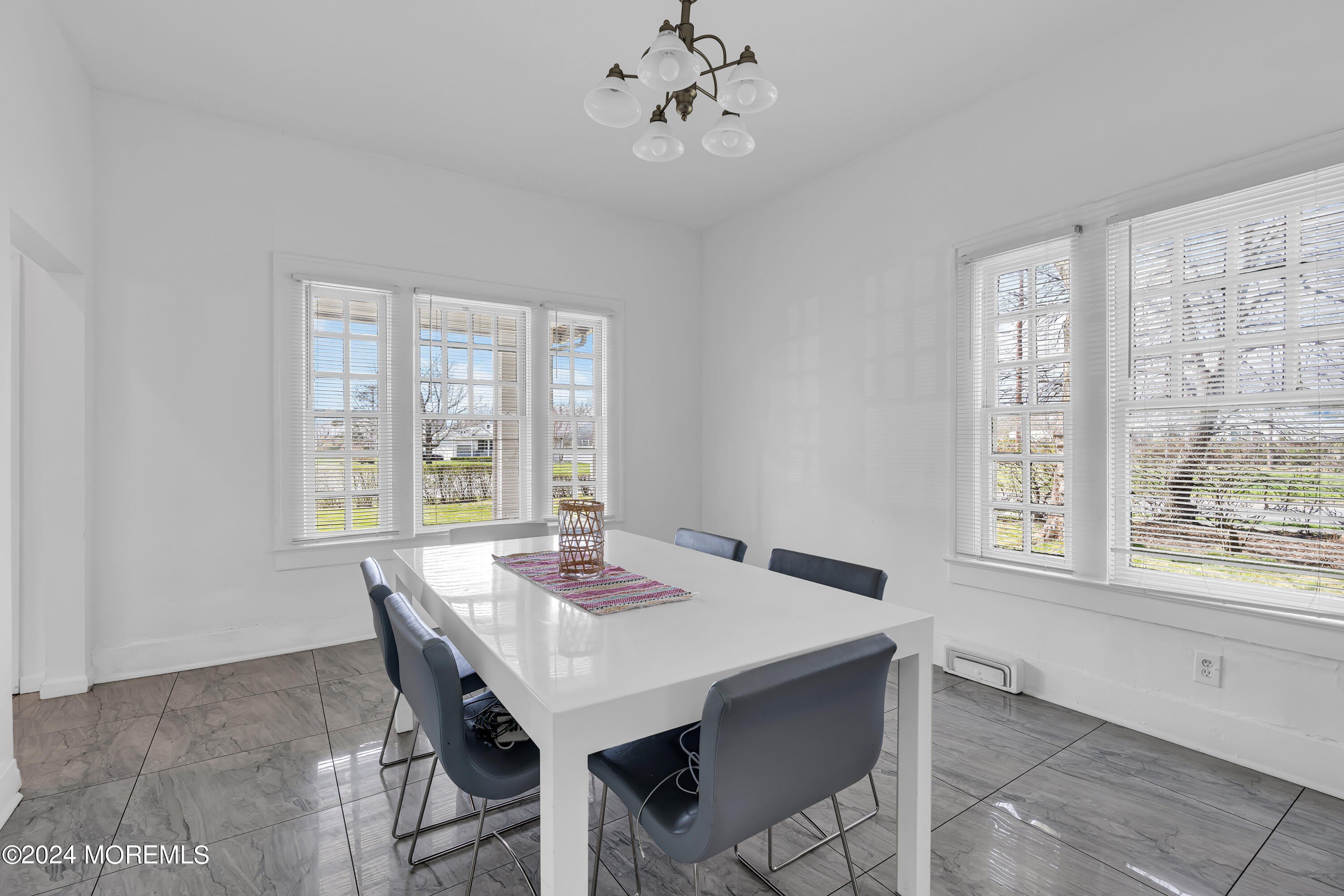 17 Lakeview Road – photo 5
