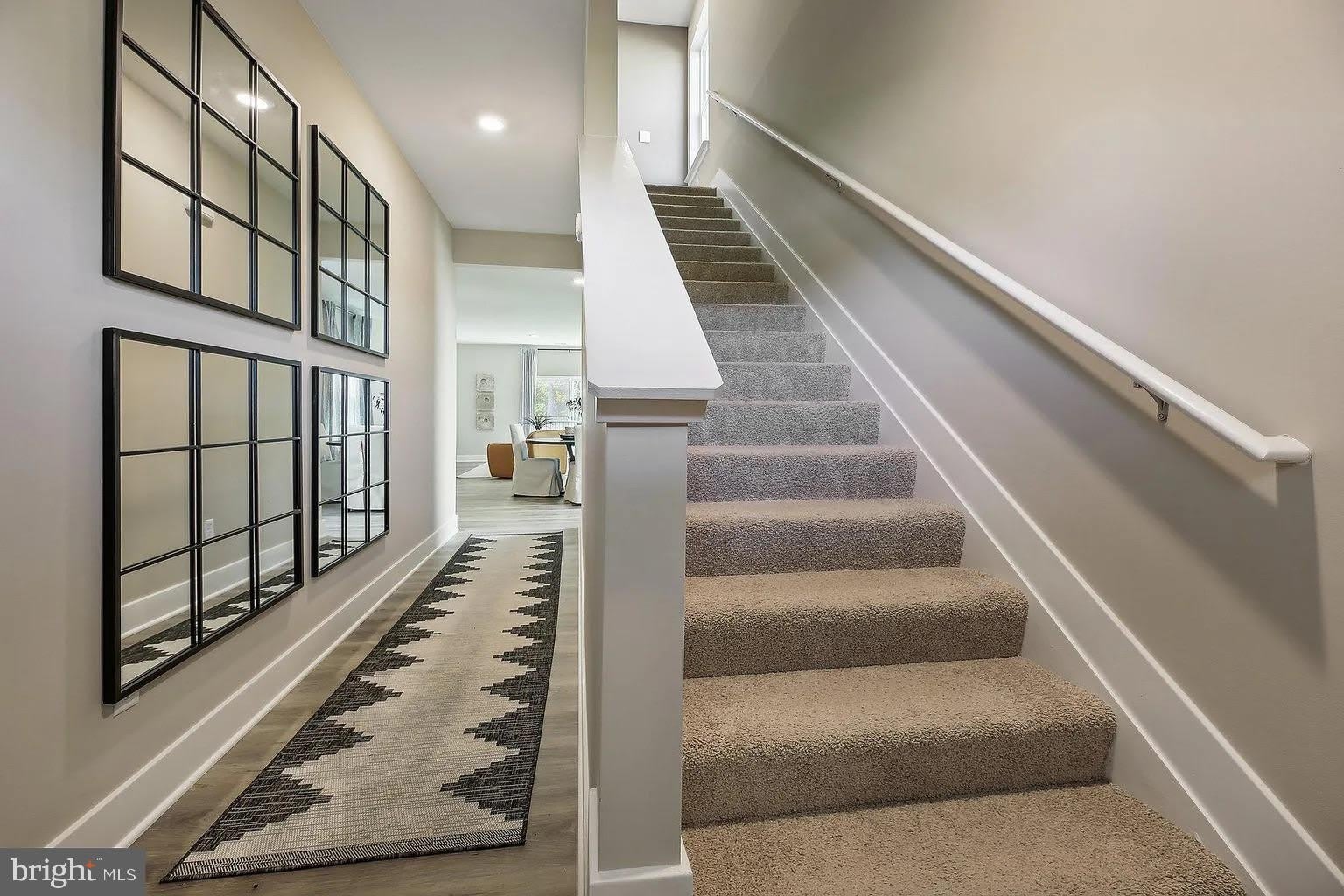 111 CHARING CROSS Drive – photo 3