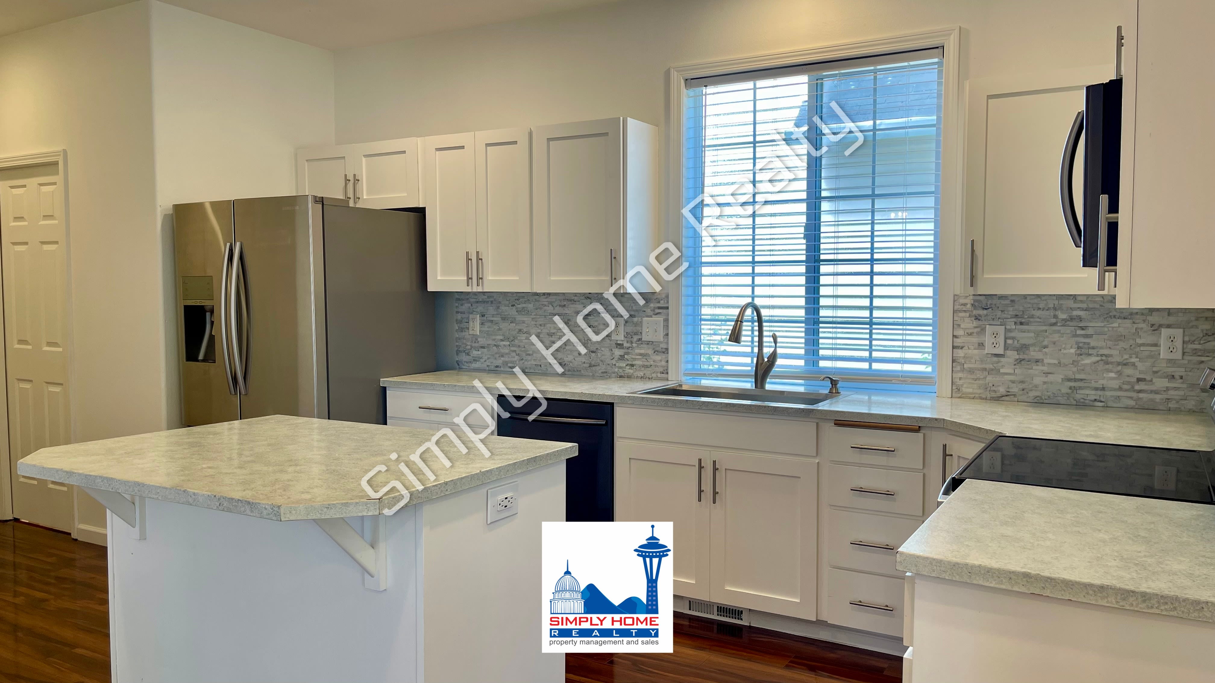 8335 15th Ave SE – photo 5