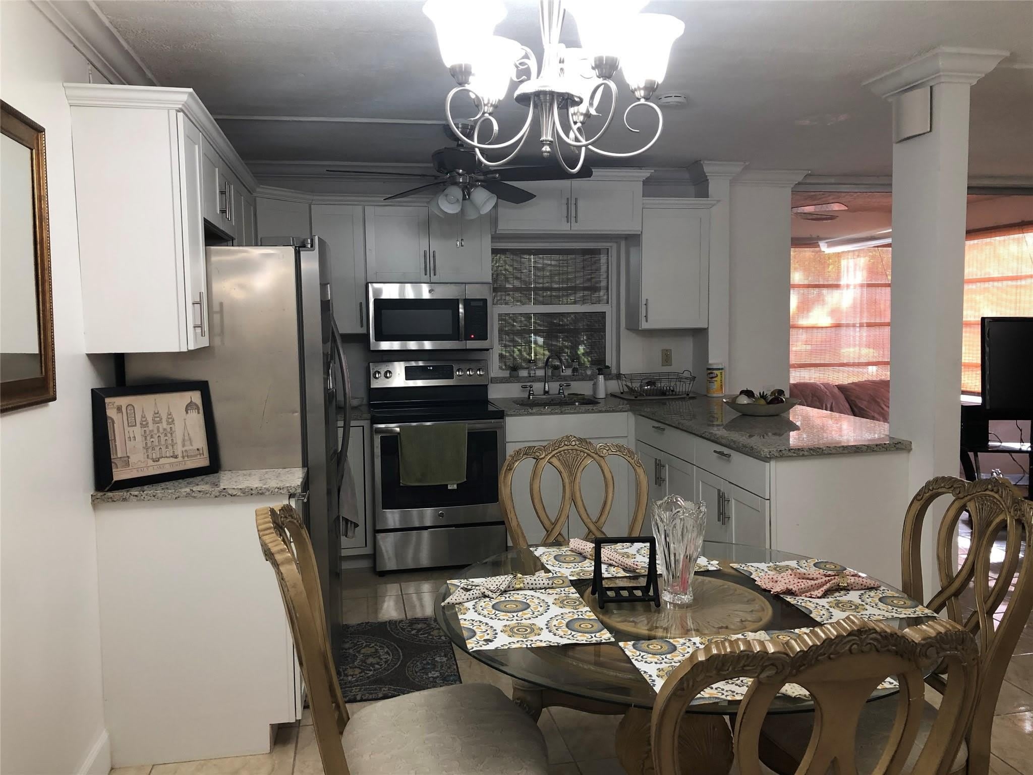 9091 Lime Bay Boulevard – photo 2