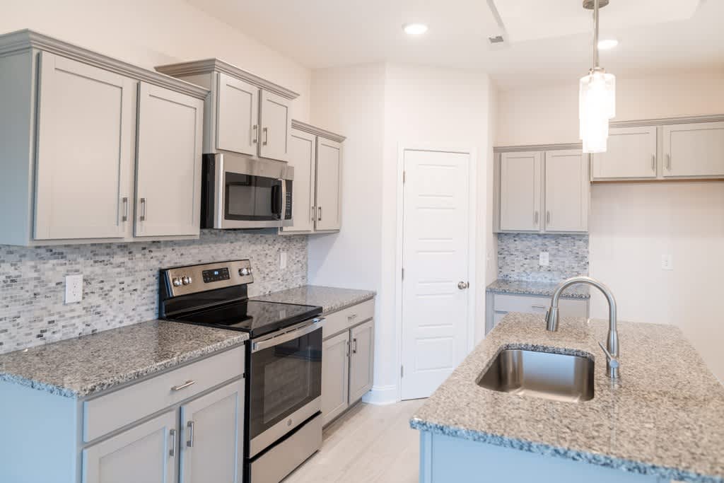 1454 Citadel Drive – photo 3