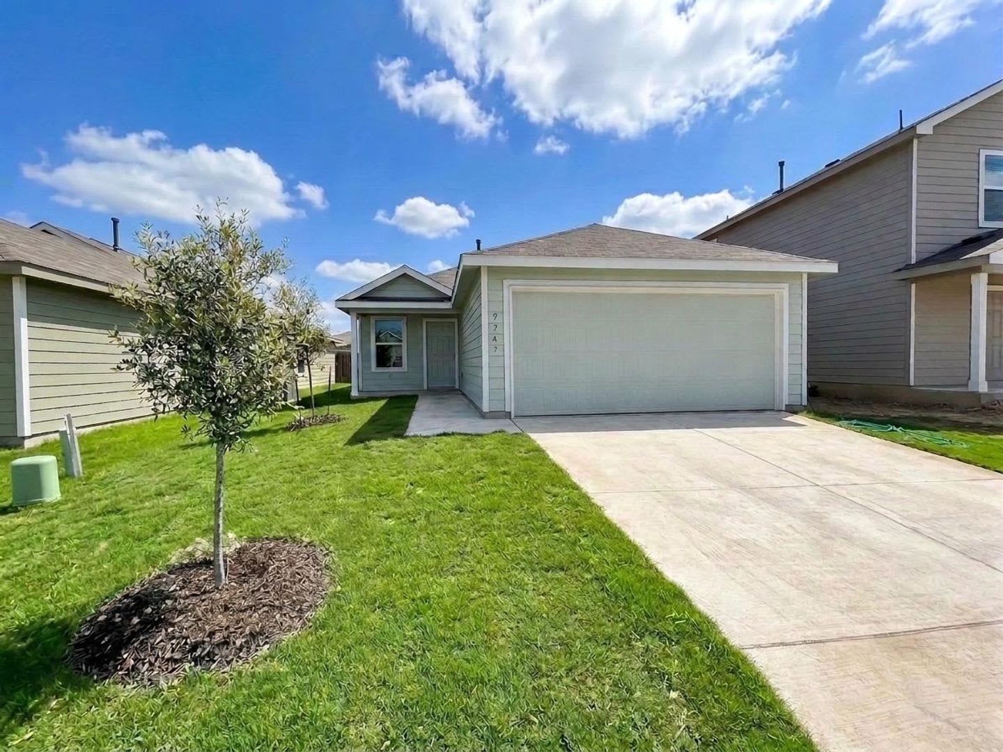 *COMING SOON* Modern Single-Story Home with Fenced Backyard & Community Pool! – photo 2
