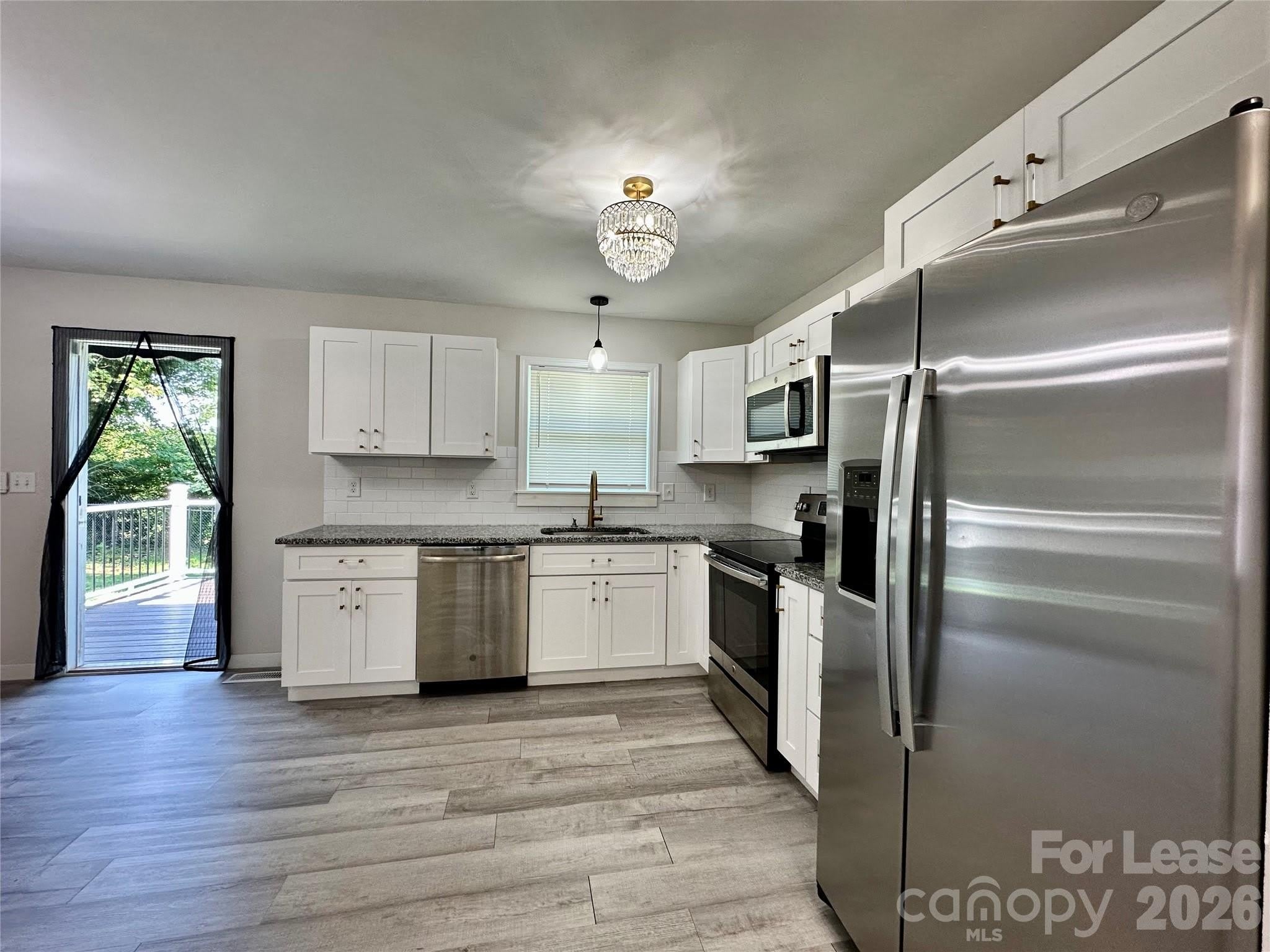 811 Kennedy Street – photo 5