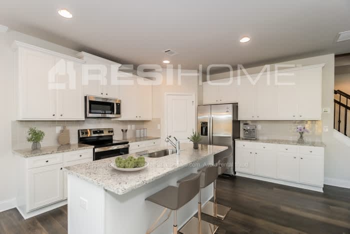 1009 Tranquil Gardens Place – photo 4