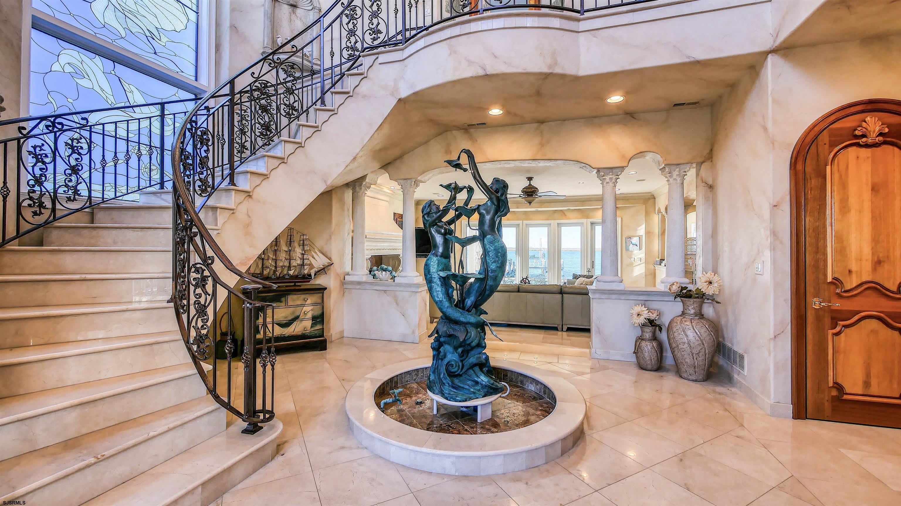 530 W Shore Dr – photo 2