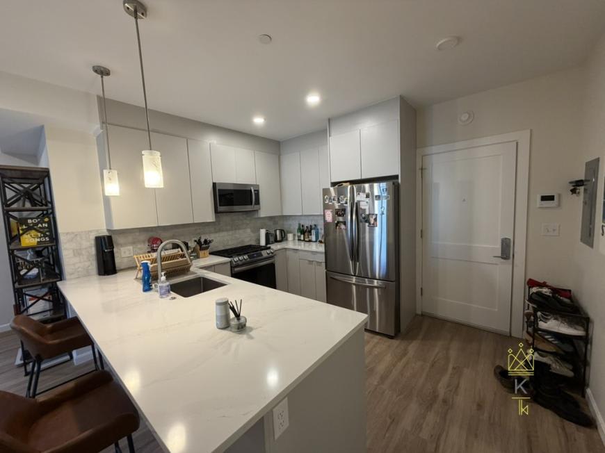 458 Washington St – photo 1