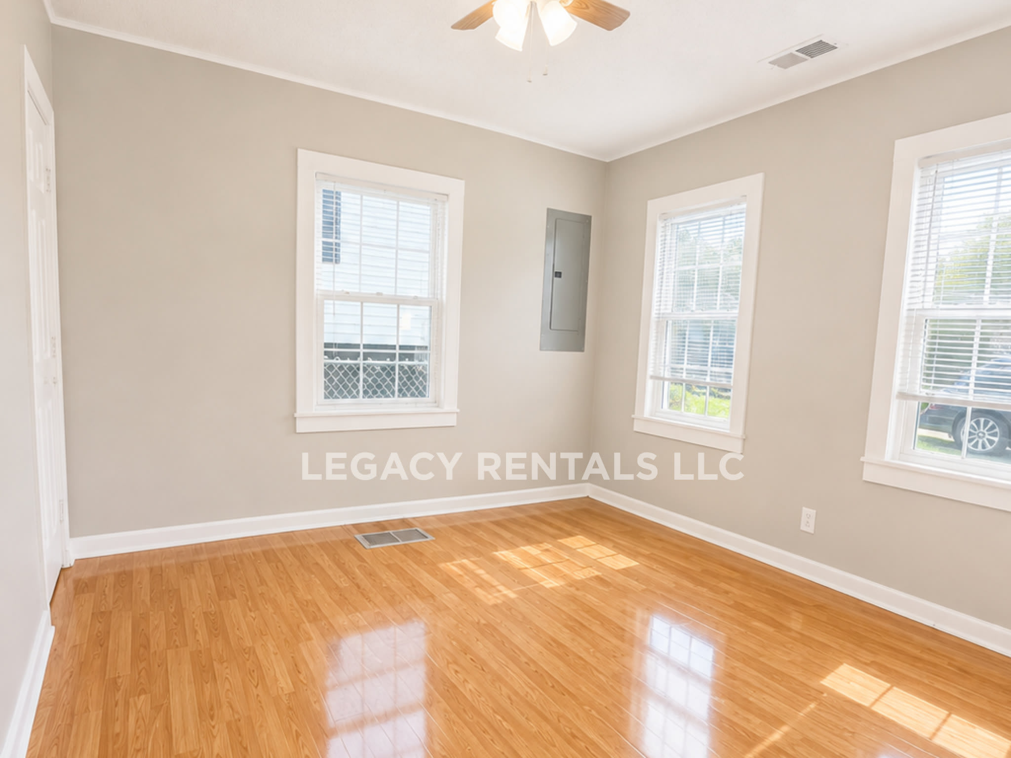 241 Evansdale Avenue – photo 5