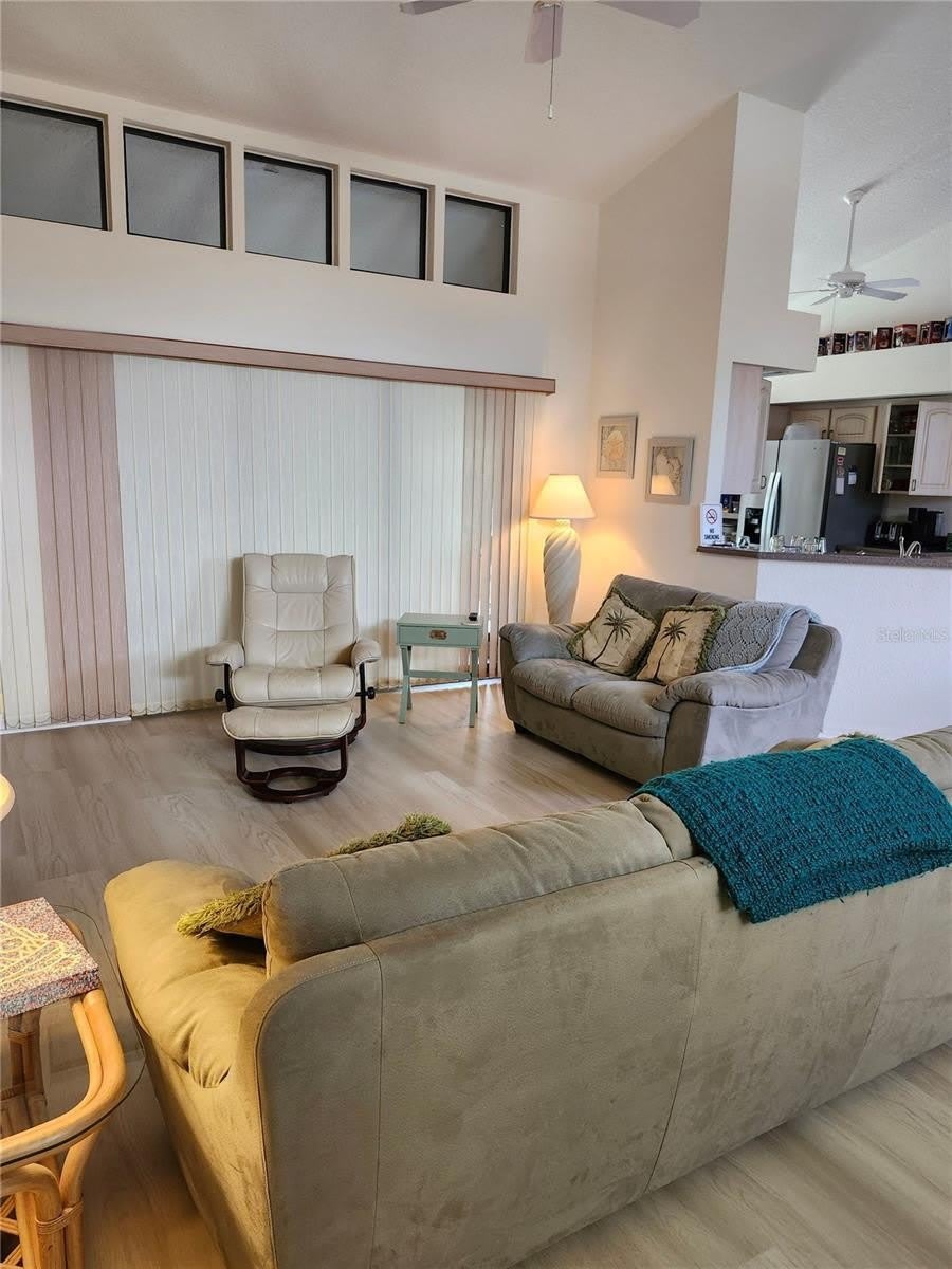 1287 AKEN STREET – photo 5