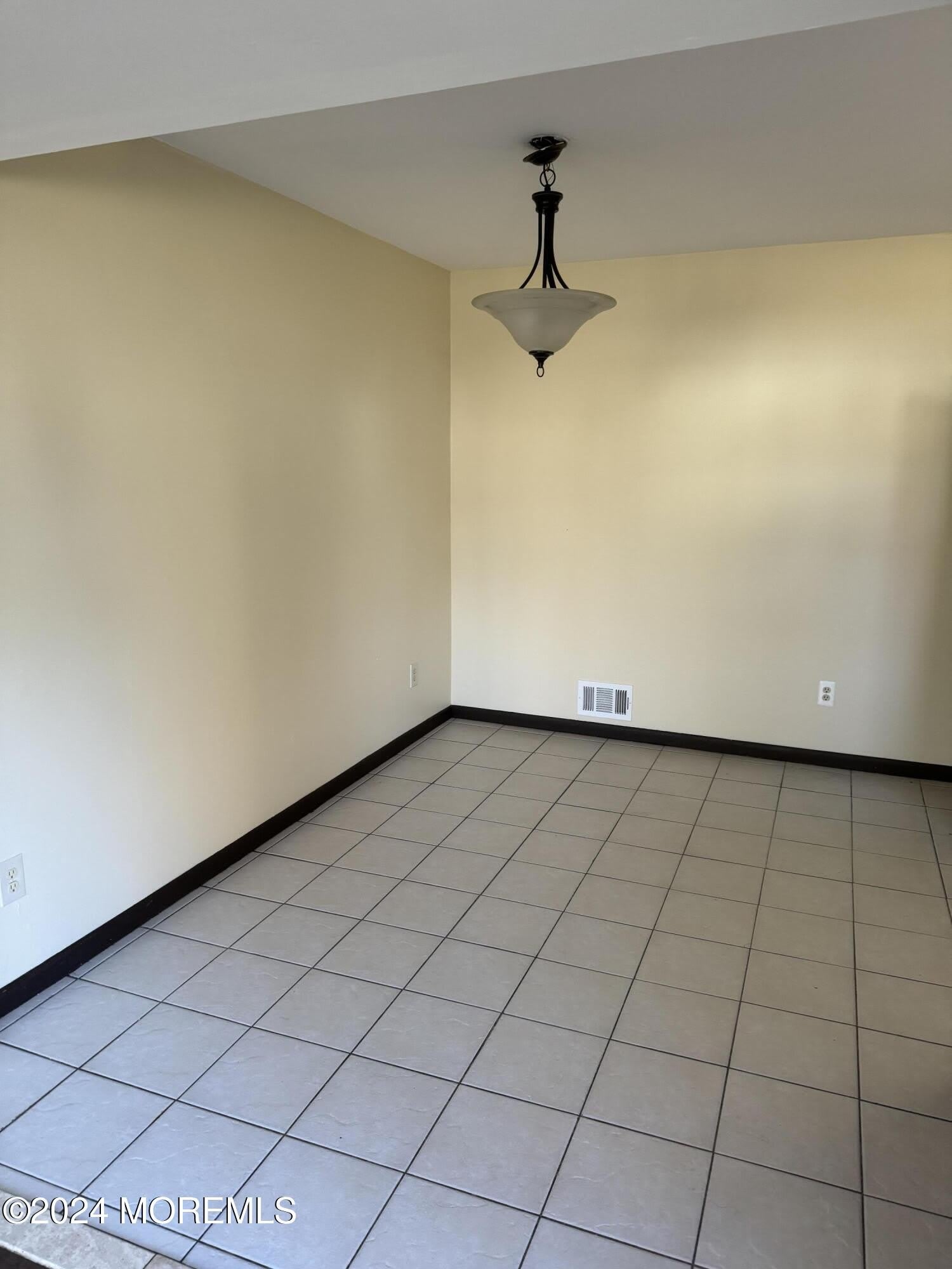 2103 Rutherford Avenue – photo 4
