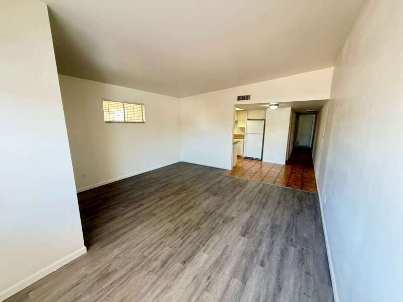 2513 East Kings Avenue – photo 3