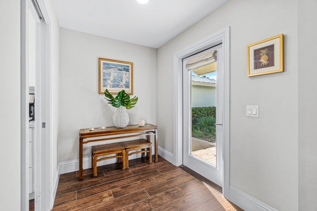 247 River Park Drive – photo 5