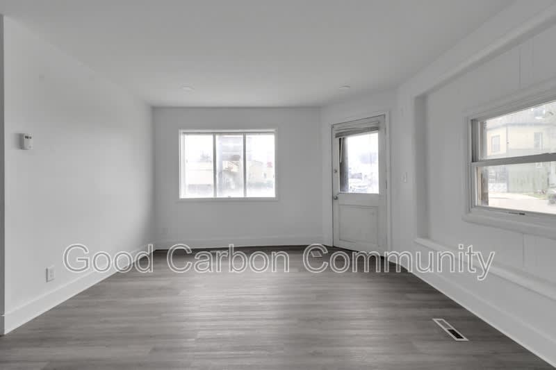 235 Oliver St – photo 2