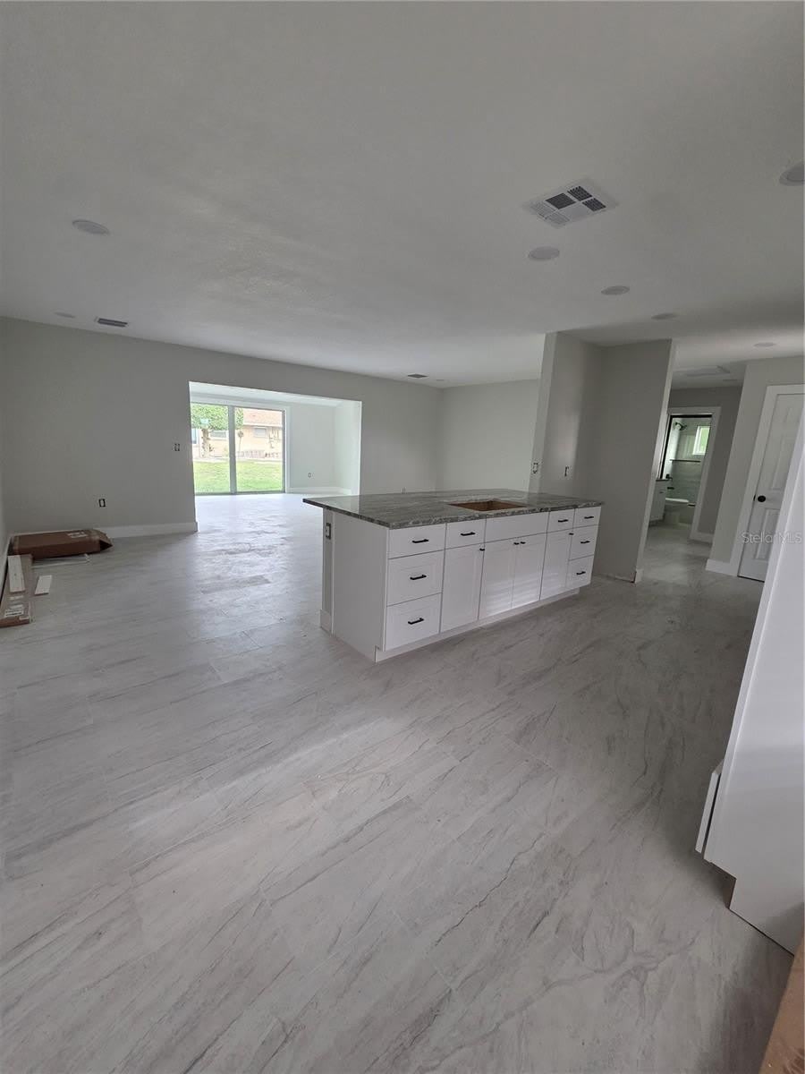 1238 VALLEY FORGE Boulevard – photo 2